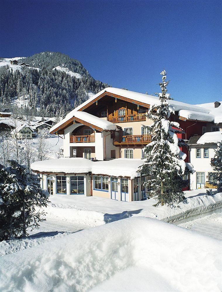 Vital- & Familienhotel Angerwirt Kleinarl Exterior photo